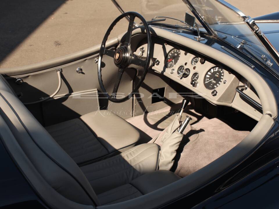 Image 10/24 de Jaguar XK 140 SE OTS (1957)