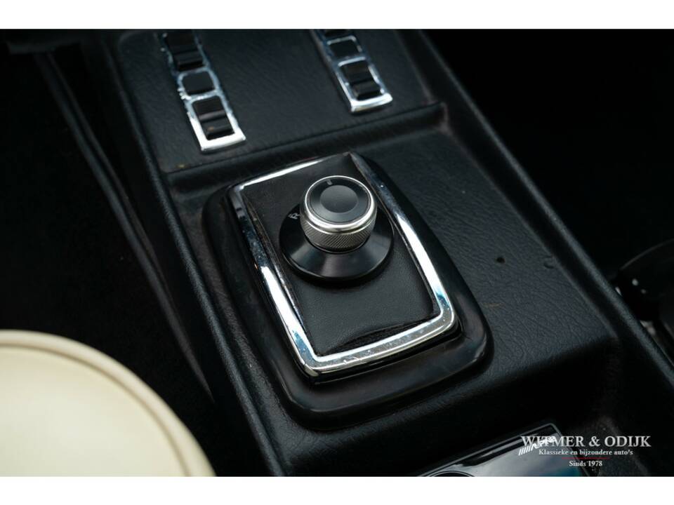 Image 34/36 of Mercedes-Benz 280 SE (1969)