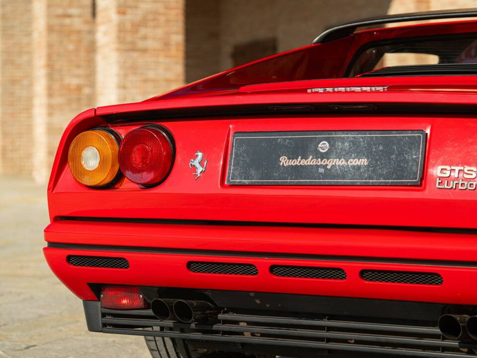 Afbeelding 33/50 van Ferrari 208 GTS Turbo (1986)