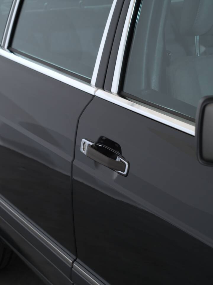 Image 9/52 of Mercedes-Benz 560 SEL (1988)