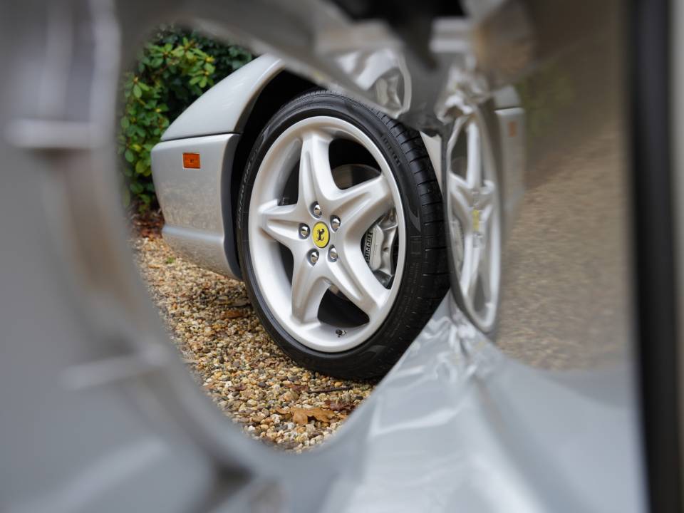 Afbeelding 41/50 van Ferrari F 355 Spider (1999)