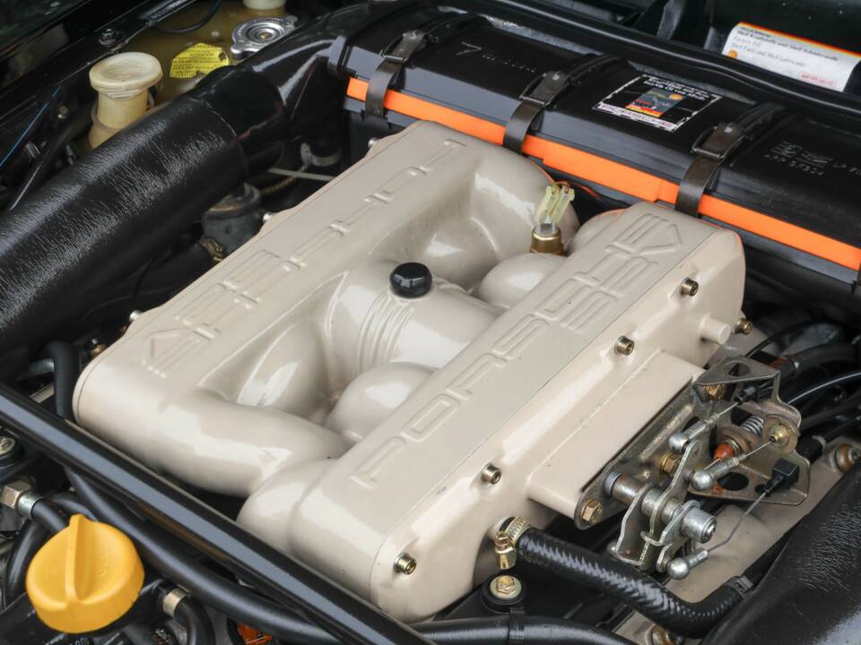 Afbeelding 40/50 van Porsche 928 GTS (1994)