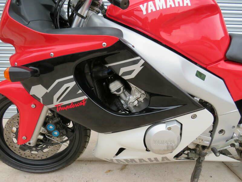 Image 4/45 of Yamaha YZF 600 R Thundercat (1997)