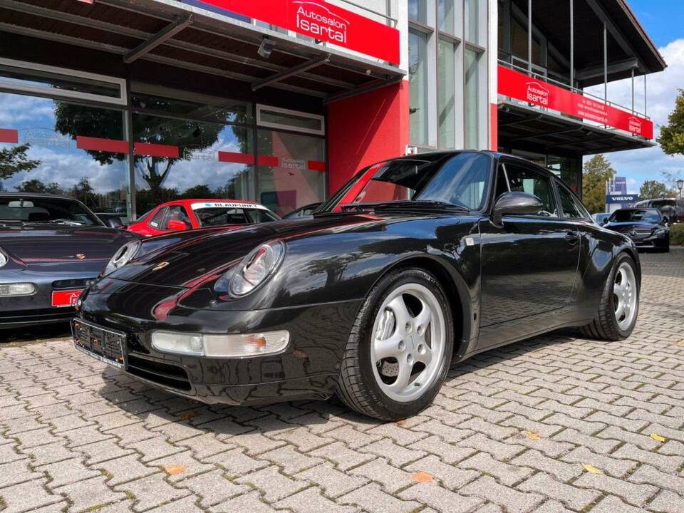 Image 2/19 of Porsche 911 Carrera 4 (1997)