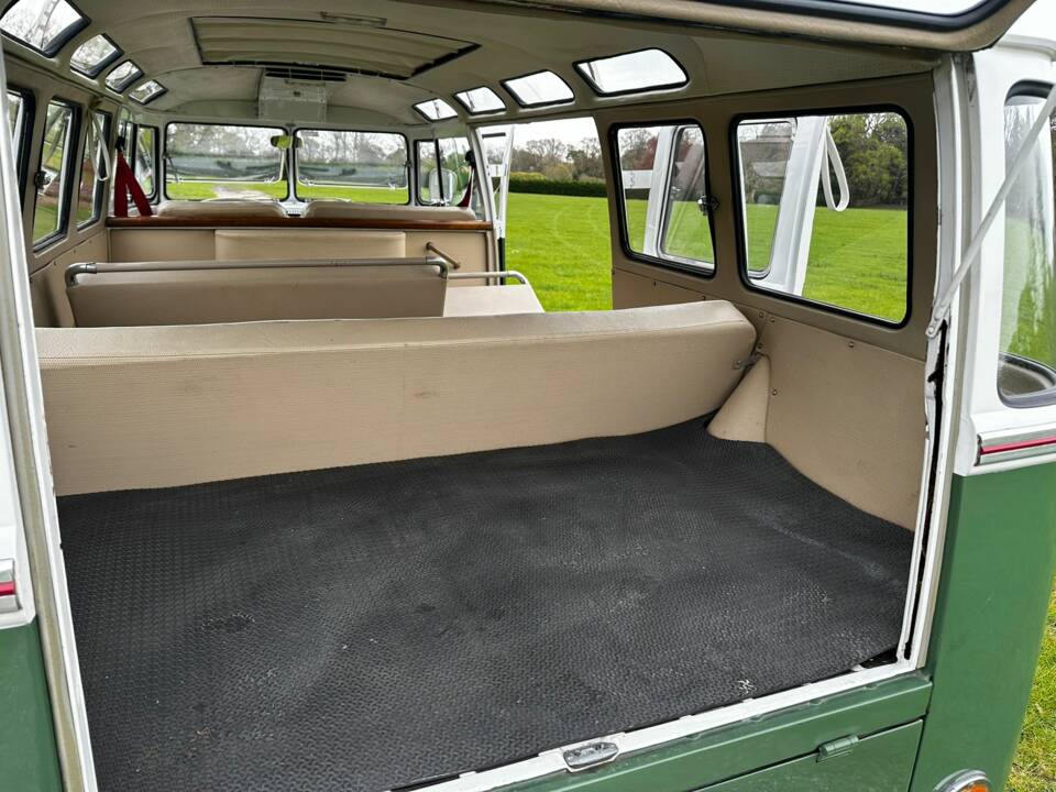 Image 51/60 of Volkswagen T2c Combi (1969)