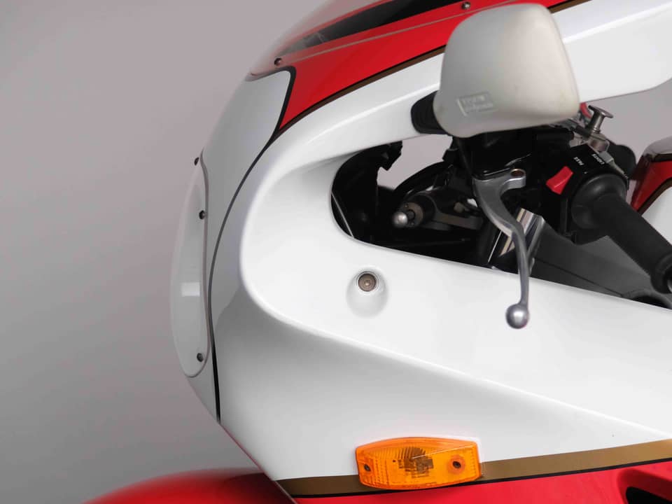 Image 54/95 of Bimota YB6 (1990)