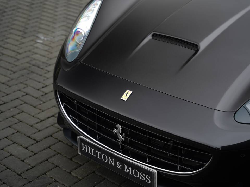 Imagen 28/50 de Ferrari California (2011)