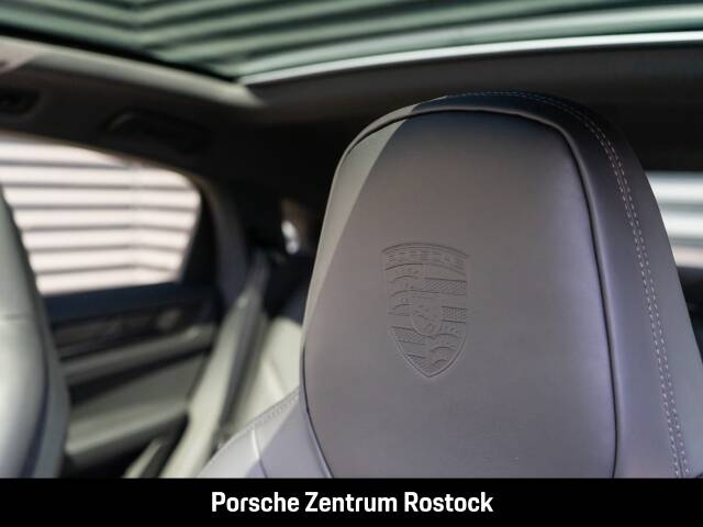 Imagen 10/34 de Porsche Cayenne Coupé E-Hybrid (2026)