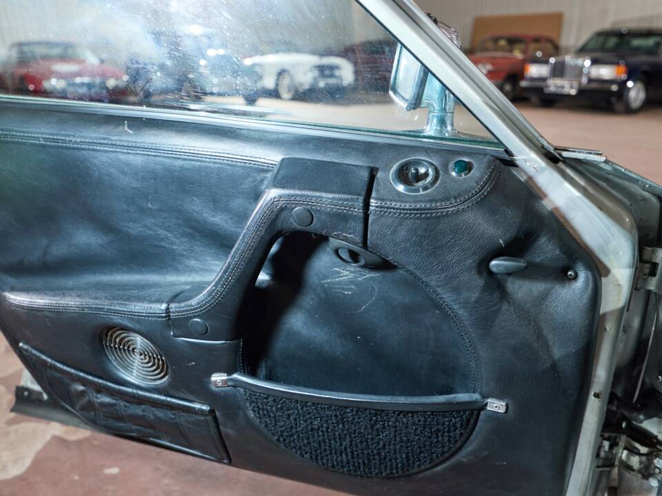 Afbeelding 28/47 van Citroën CX Prestige injection (1982)
