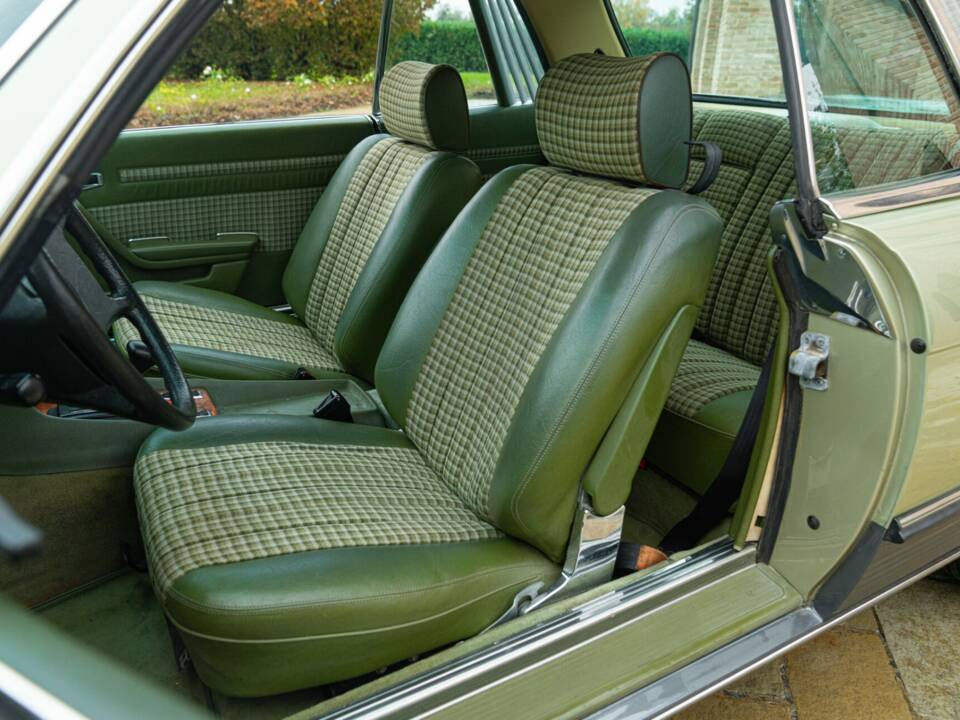 Image 28/50 de Mercedes-Benz 500 SLC (1984)