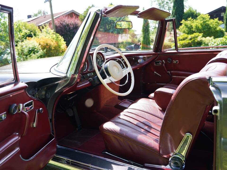 Bild 2/13 von Mercedes-Benz 280 SE (1971)