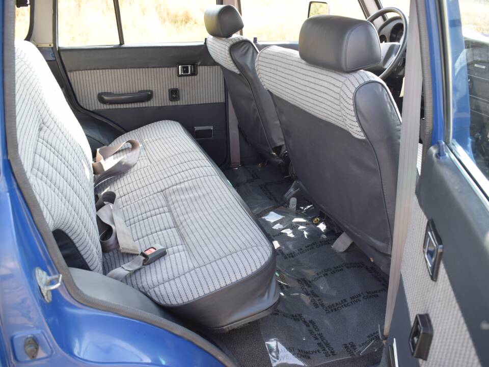 Afbeelding 19/24 van Toyota Land Cruiser FJ 62 (1989)