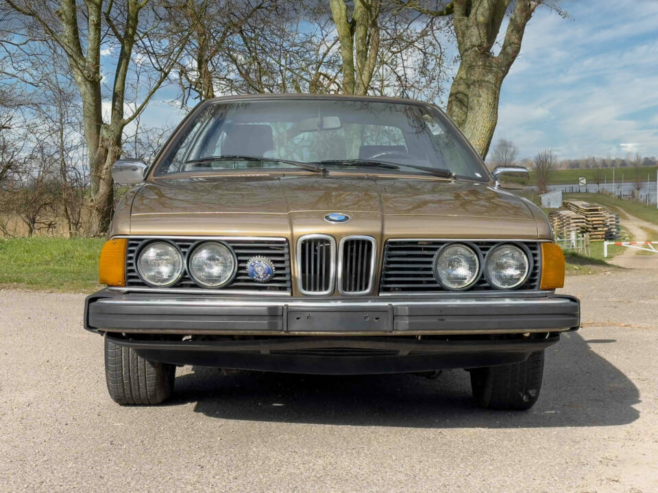 Bild 2/8 von BMW 633 CSi (1981)