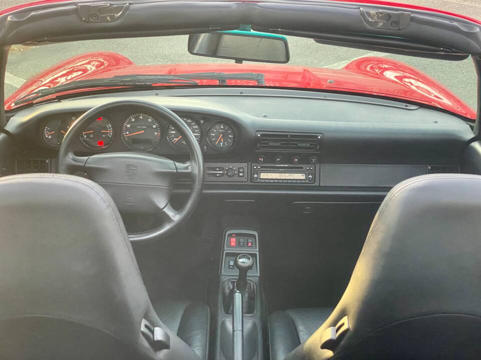 Bild 9/44 von Porsche 911 Carrera (1994)