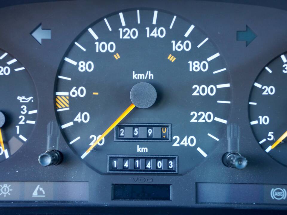 Imagen 35/50 de Mercedes-Benz 300 SL (1993)