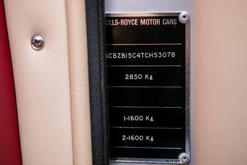 Image 41/50 of Bentley Continental R (1996)
