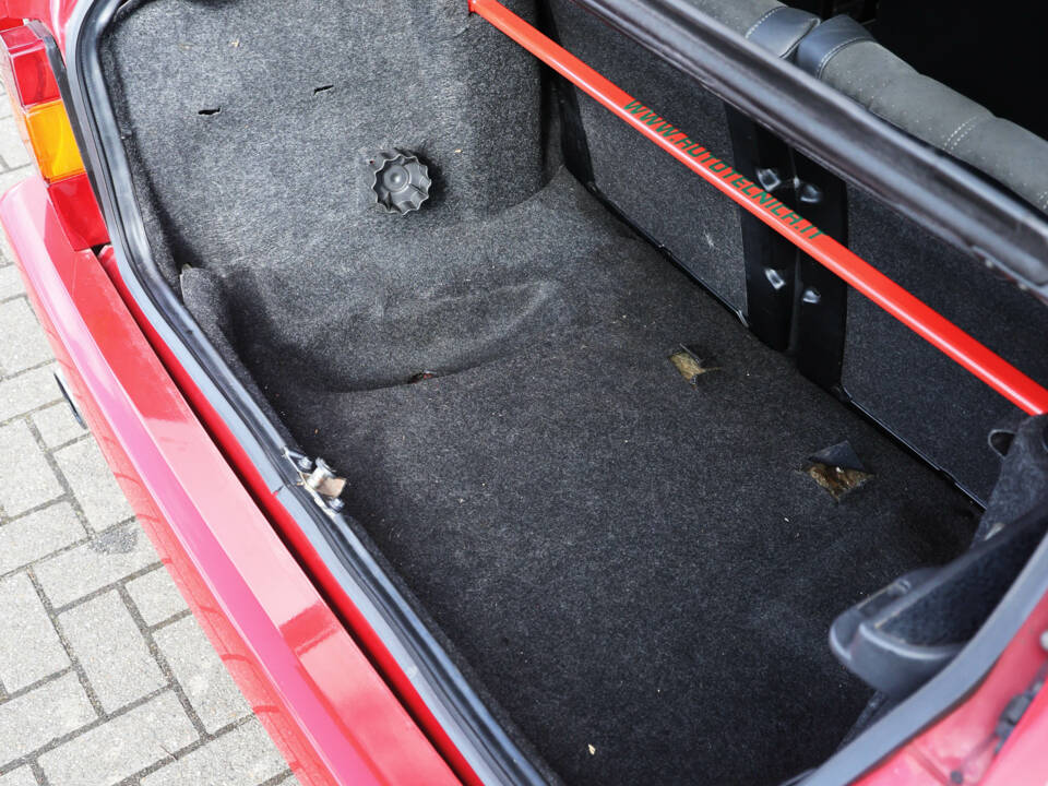 Afbeelding 54/58 van Lancia Delta HF Integrale Evoluzione I (1991)