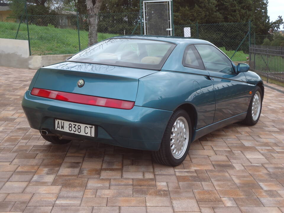 Bild 3/26 von Alfa Romeo GTV 2.0 V6 Turbo (1998)