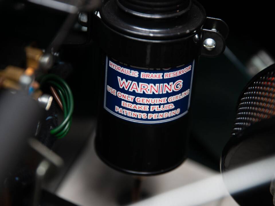 Image 4/25 of Austin-Healey 100/4 (BN2) (1956)