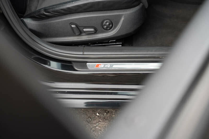 Image 45/50 of Audi S4 (2010)