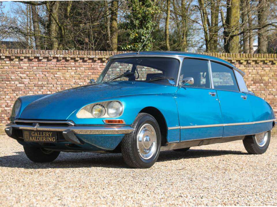 Immagine 47/50 di Citroën DS 23 Pallas IE (1973)