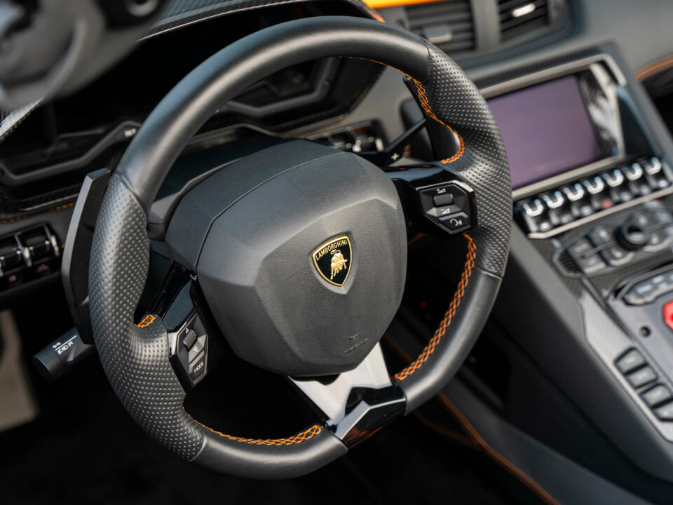 Bild 35/44 von Lamborghini Aventador S (2020)