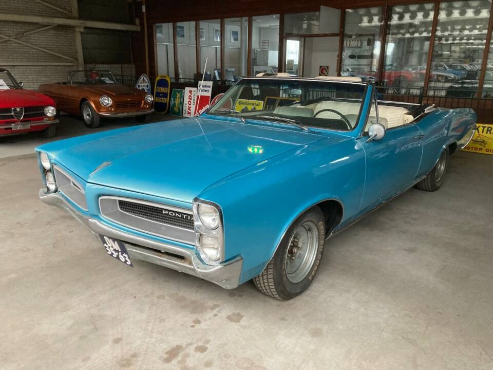 Immagine 2/25 di Pontiac Tempest Le Mans (1966)