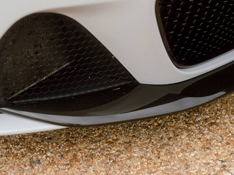 Bild 14/82 von Aston Martin DBS Superleggera (2018)