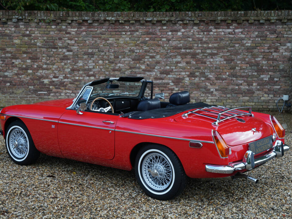 Bild 50/50 von MG MGB (1972)