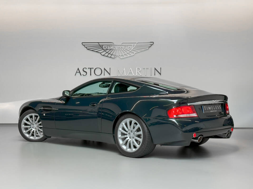 Image 17/43 of Aston Martin V12 Vanquish (2003)