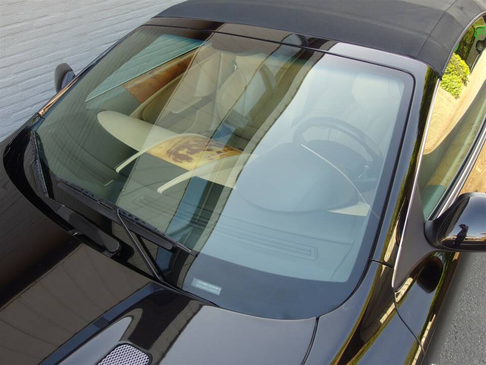 Bild 36/99 von Aston Martin DB 9 Volante (2006)