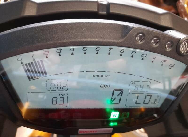Bild 14/40 von Ducati 1098 R (2008)