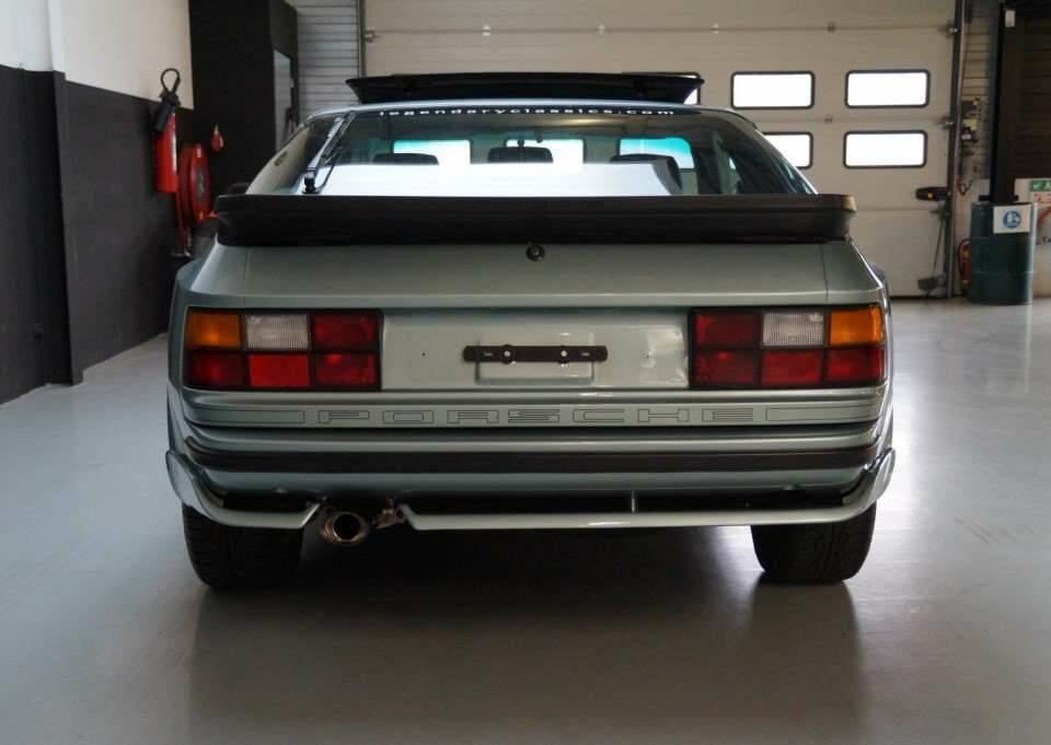 Image 34/50 de Porsche 944 Turbo (1986)