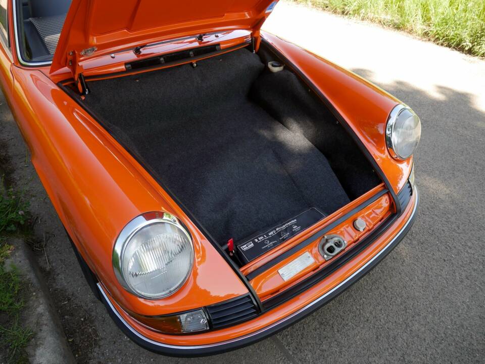 Image 46/50 de Porsche 911 2.4 S (1900)