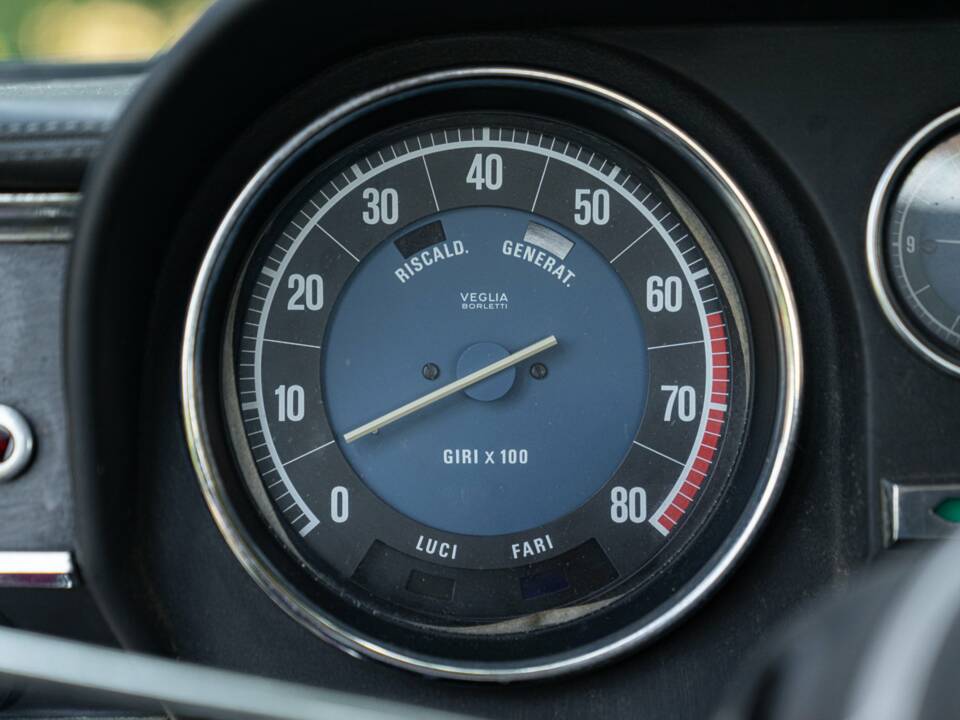 Image 40/50 of Alfa Romeo Giulia Nuova Super 1300 (1974)