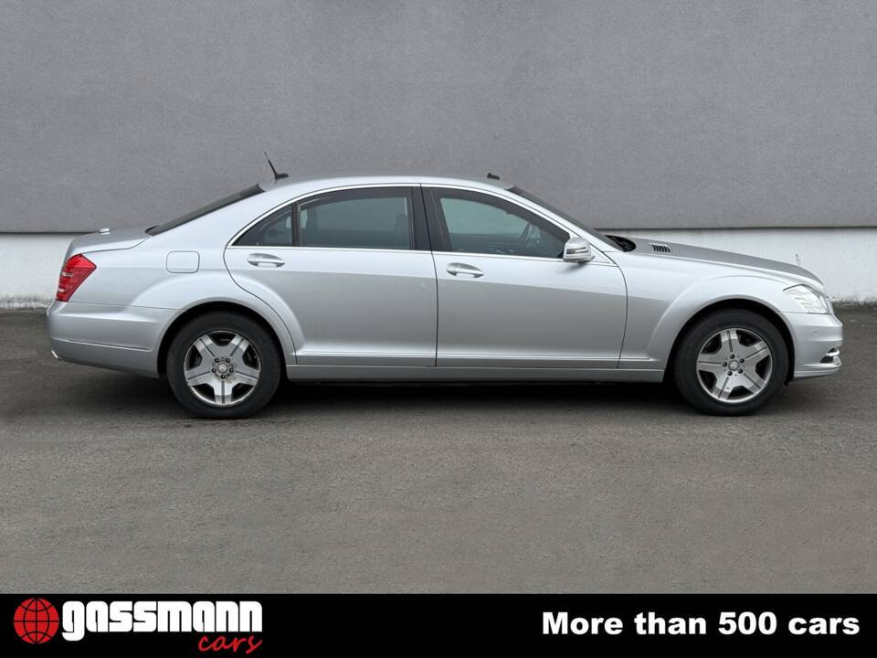 Bild 6/15 von Mercedes-Benz S 450 CDI Guard LWB (2010)