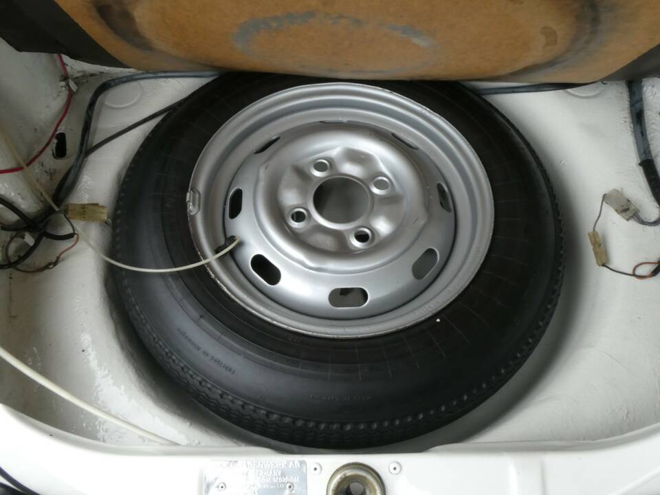 Immagine 17/22 di Volkswagen Käfer 1303 (1979)