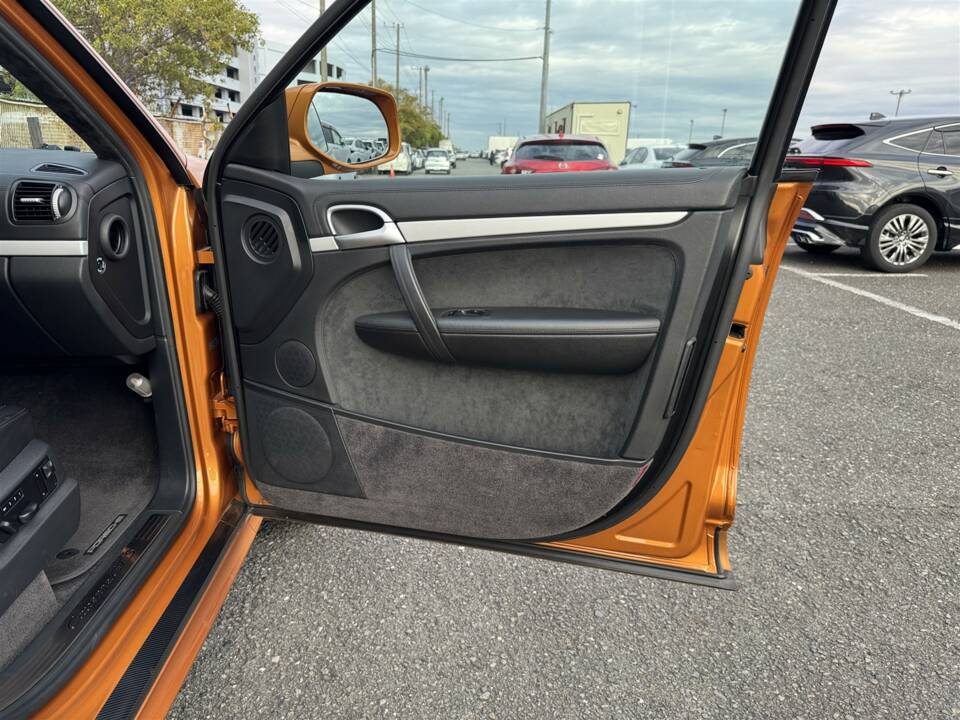 Bild 25/53 von Porsche Cayenne GTS (2008)