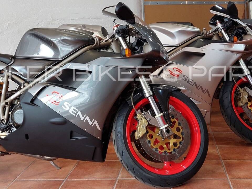 Immagine 4/6 di Ducati DUMMY (1993)