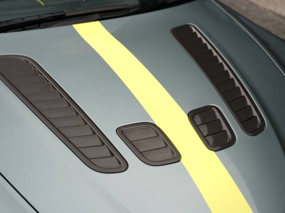 Bild 33/50 von Aston Martin V12 Vantage AMR (2017)