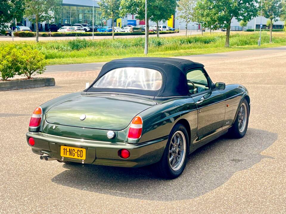 Bild 10/41 von MG RV8 (1994)