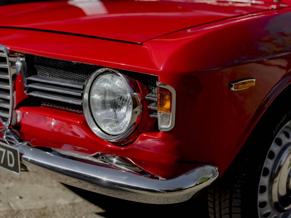 Image 37/50 of Alfa Romeo Giulia 1600 Sprint GT Veloce (1966)