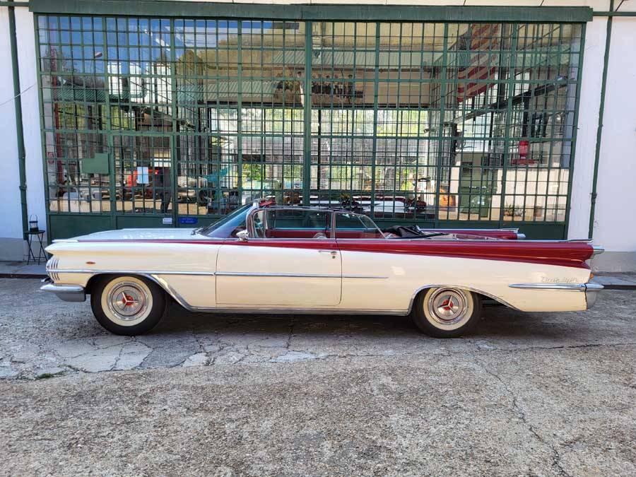 Afbeelding 13/44 van Oldsmobile 98 Convertible (1959)