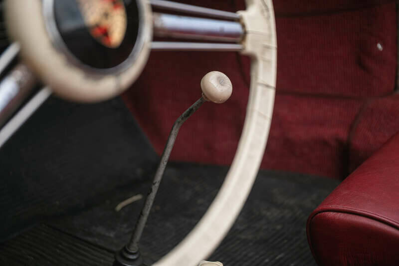 Image 43/50 de Porsche 356 1500 Speedster (1955)