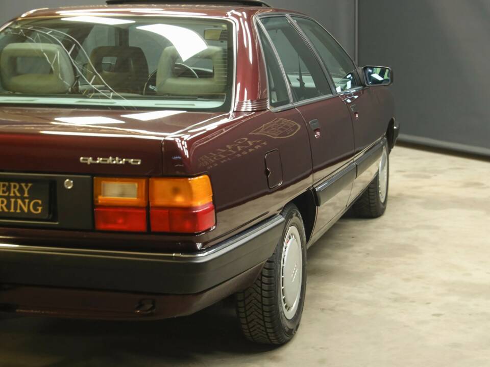 Image 38/50 de Audi 100 - 2.3E quattro (1990)