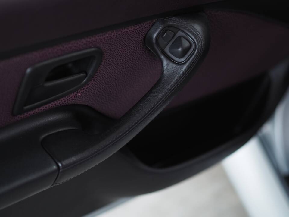 Bild 37/47 von BMW Z3 1.9 (1997)