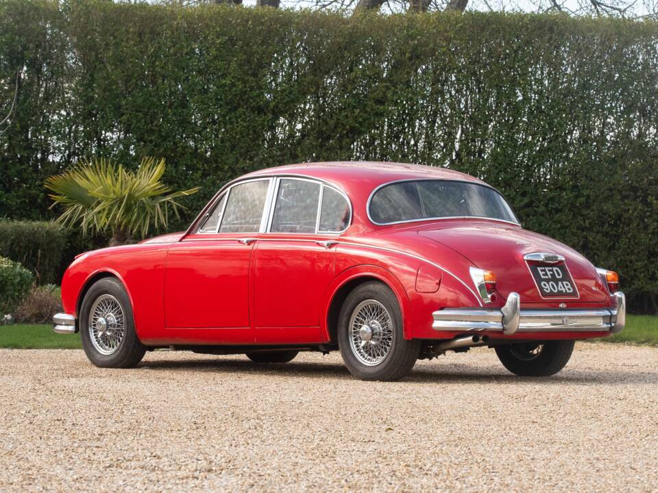 Image 18/50 of Jaguar Mk II 3.8 (1964)