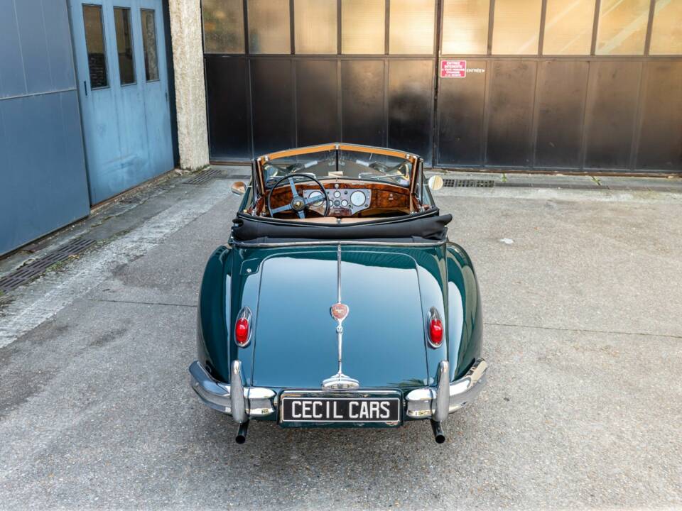 Image 15/41 of Jaguar XK 140 DHC (1955)