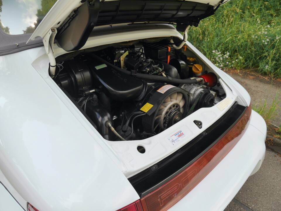 Bild 26/45 von Porsche 911 Carrera 2 (1993)
