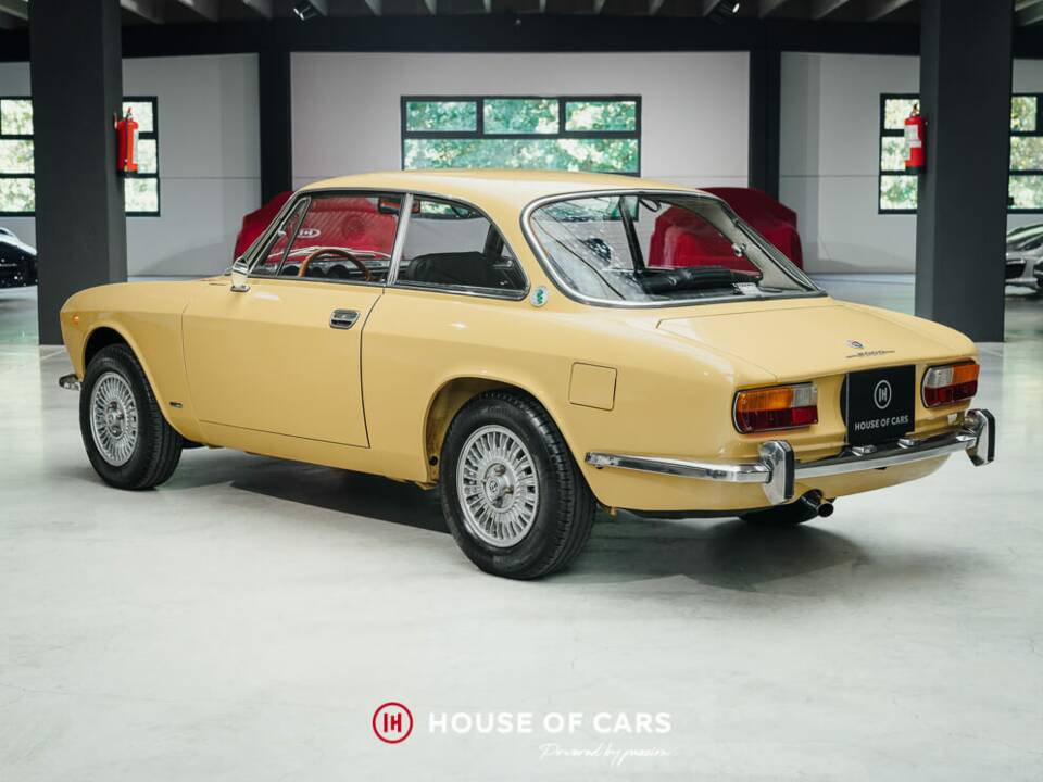 Bild 9/25 von Alfa Romeo 2000 GTV (1972)
